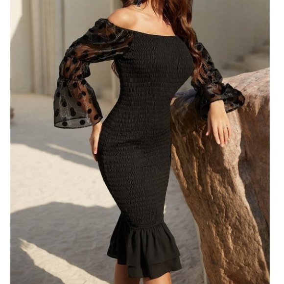 off Shoulder Ruffled polka dot Detailed sleeve Black Midi Dress - Picture 4 of 7